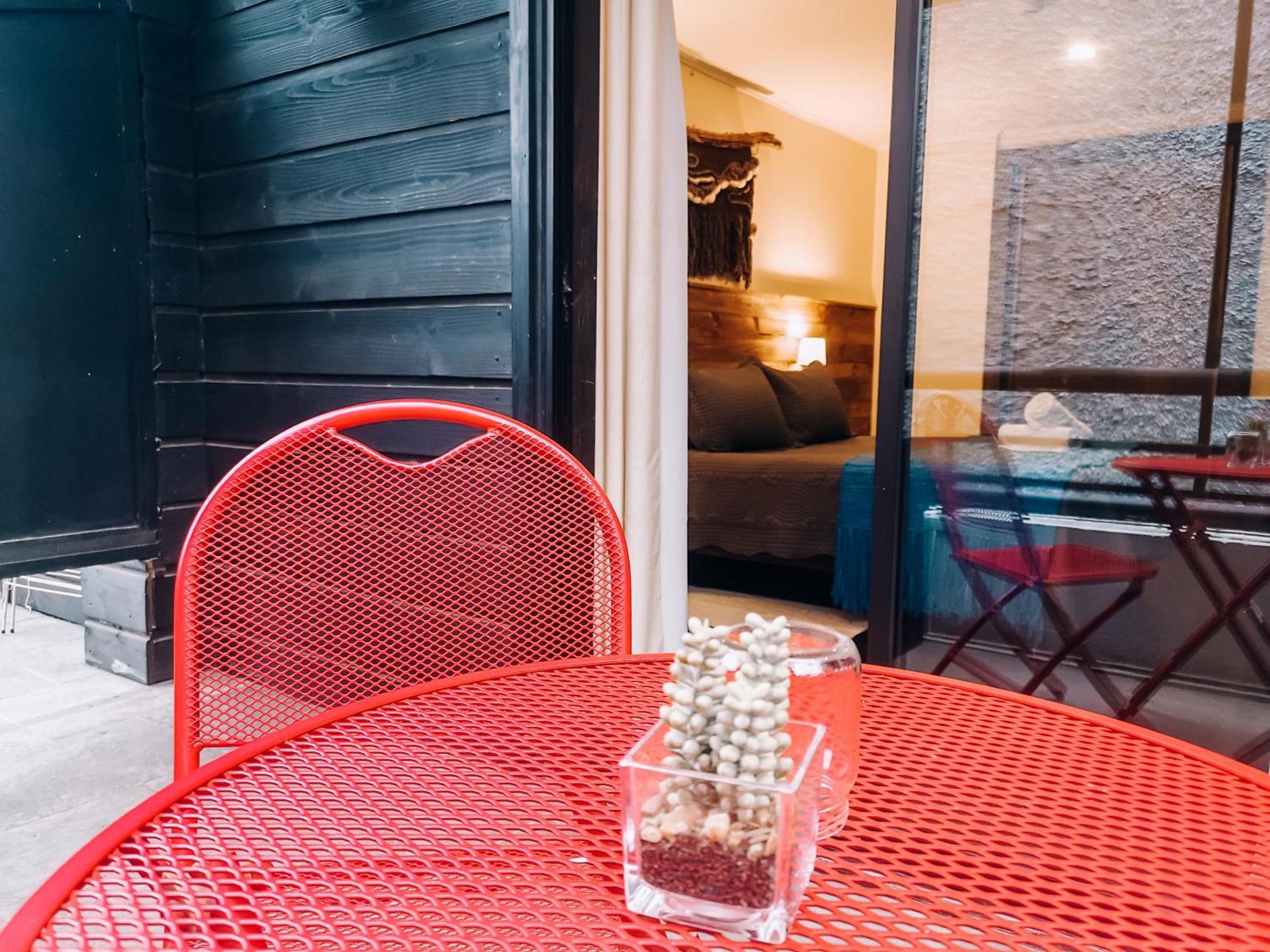 Newen Hotel 3*