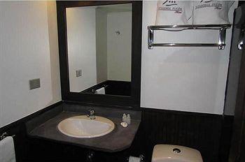 Newen Hotel 3*